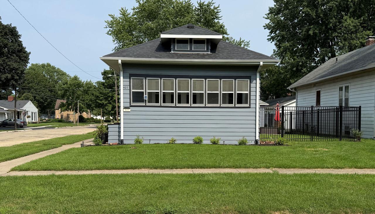 427 N 12th St., Rochelle, IL 61068