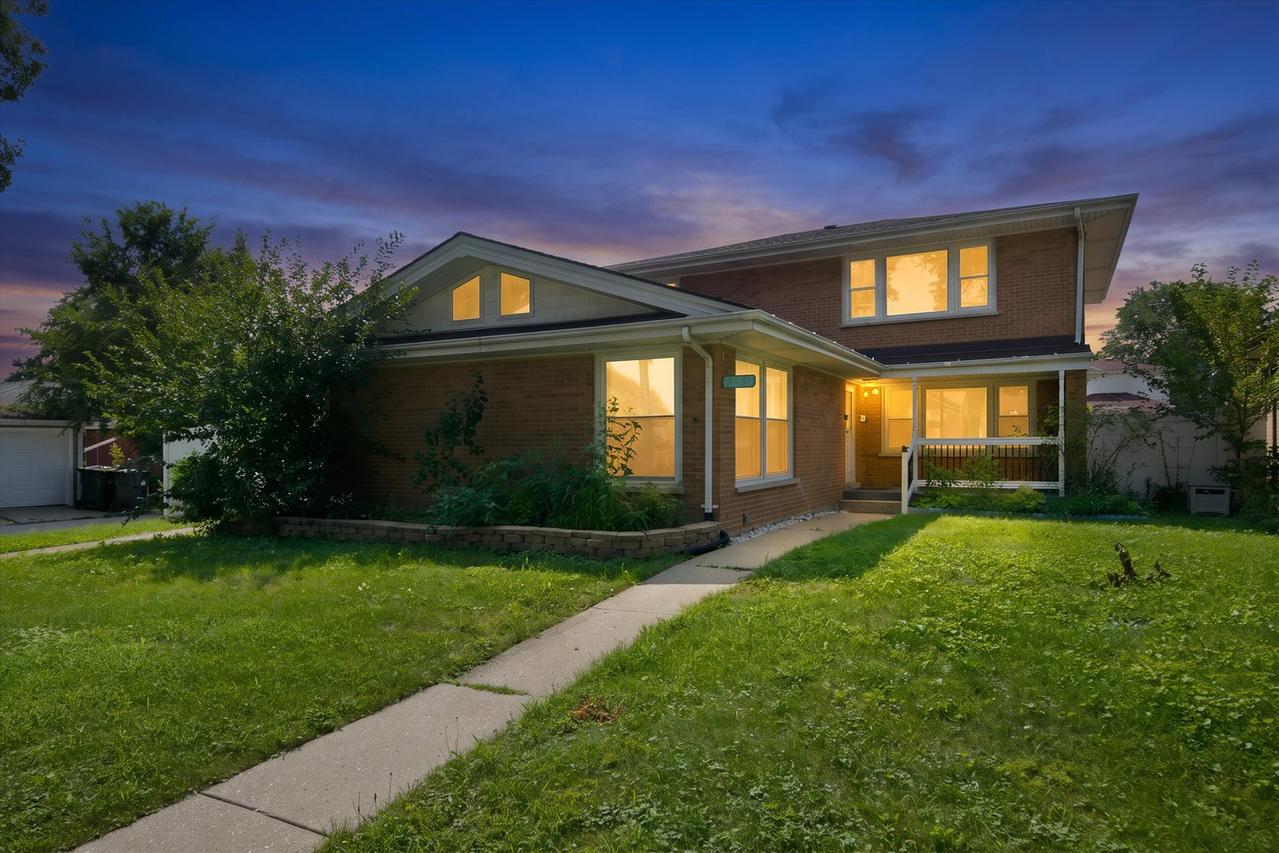 2420 Elm St., River Grove, IL 60171