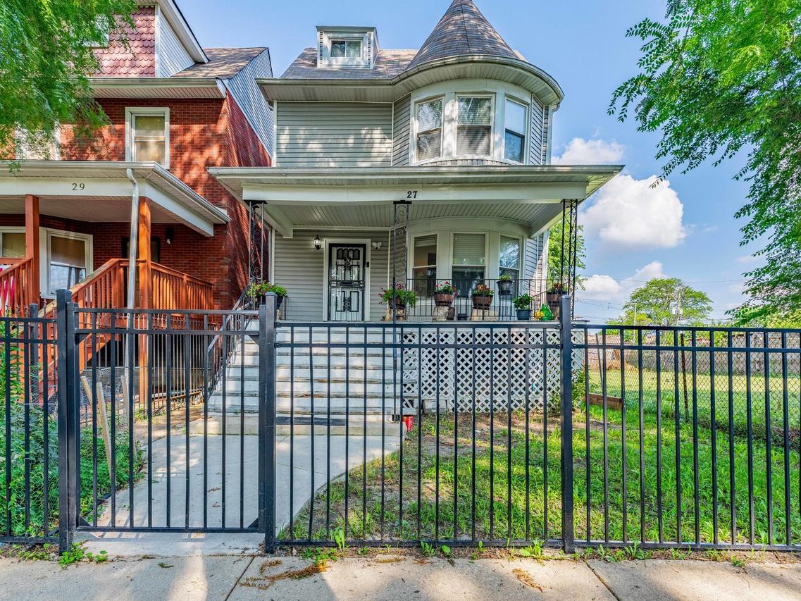 27 N Lockwood Ave., Chicago, IL 60644