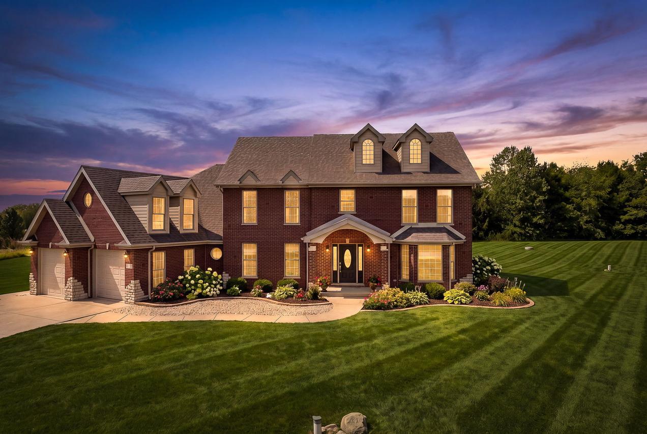 24340 S Pine Ridge Dr., Monee, IL 60449