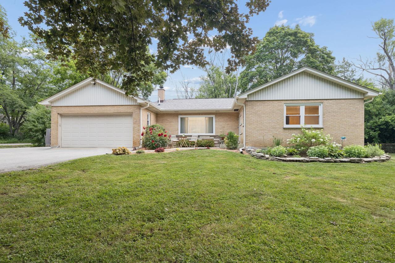 8165 Clarendon Hills Rd., Willowbrook, IL 60527