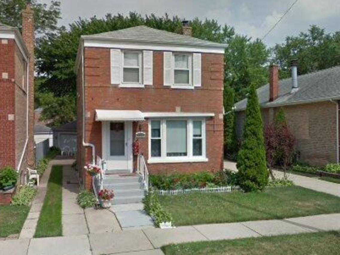 4135 Maple Ave., Brookfield, IL 60513