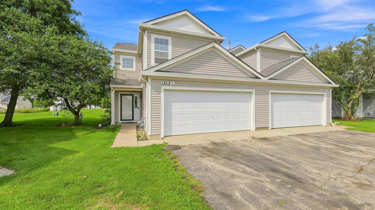 1312 Jenna Dr. #A, South Elgin, IL 60177