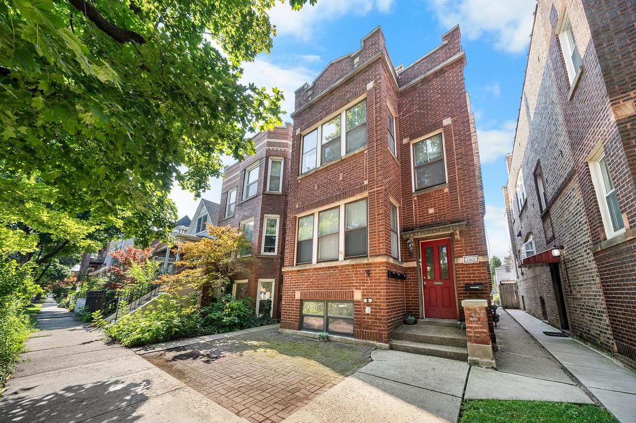 [Address Hidden by Seller], Chicago, IL 60618