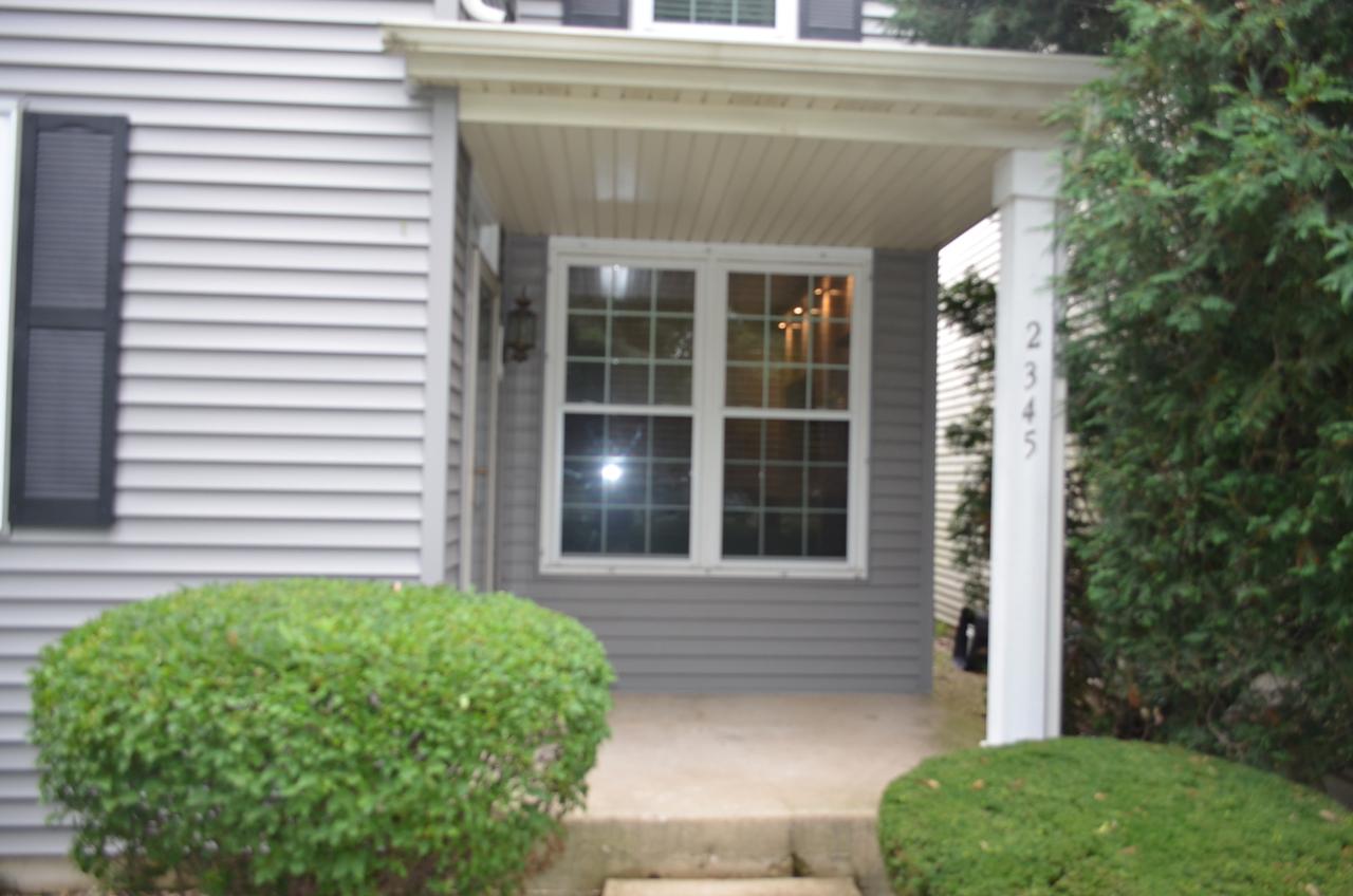 2345 Woodhill Ct., Plainfield, IL 60586