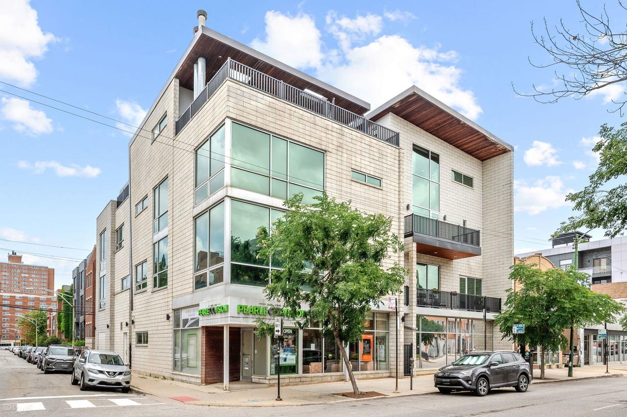 1555 W Pearson St. #D, Chicago, IL 60642