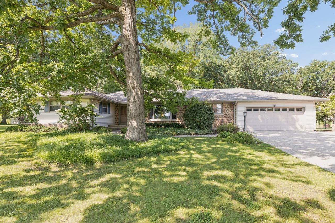 1655 Wagner Rd., Batavia, IL 60510