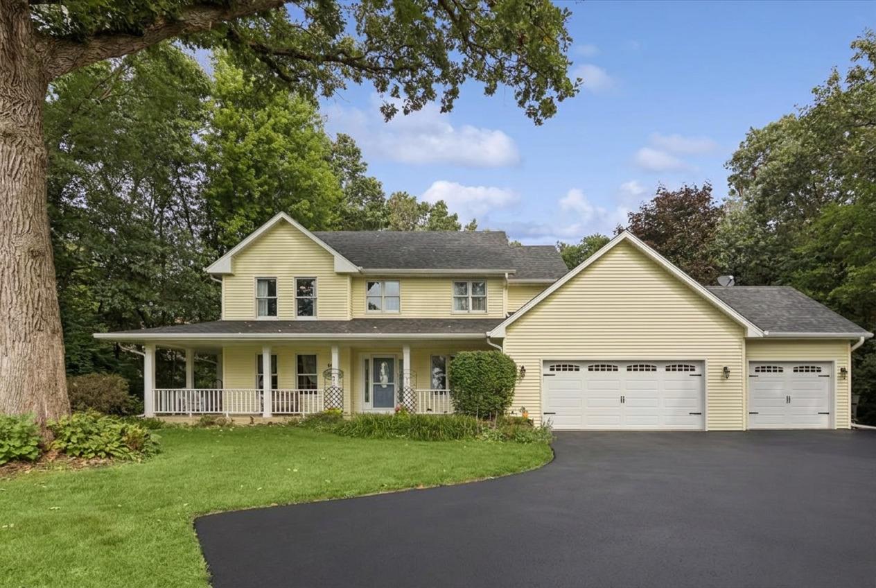 11115 E Riviera Dr., Spring Grove, IL 60081