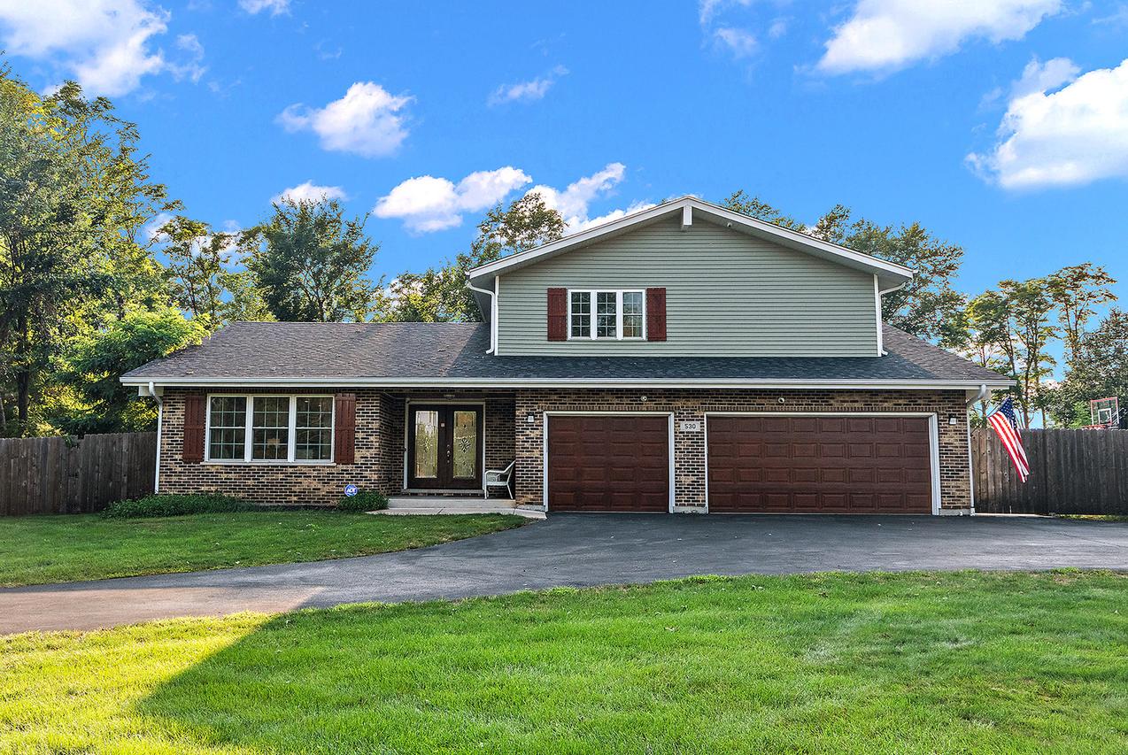 530 1st St., Lemont, IL 60439
