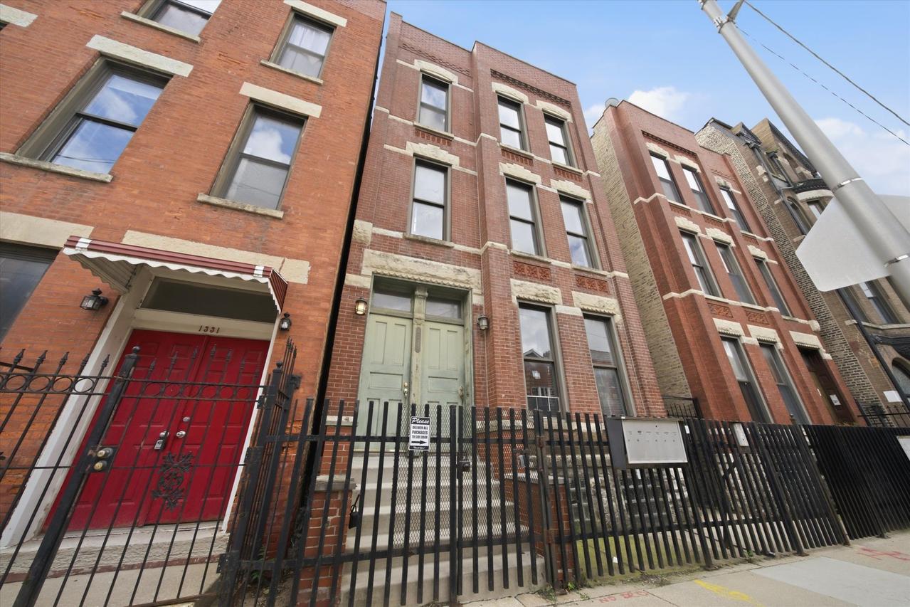 1333 W Huron St. #3A, Chicago, IL 60642