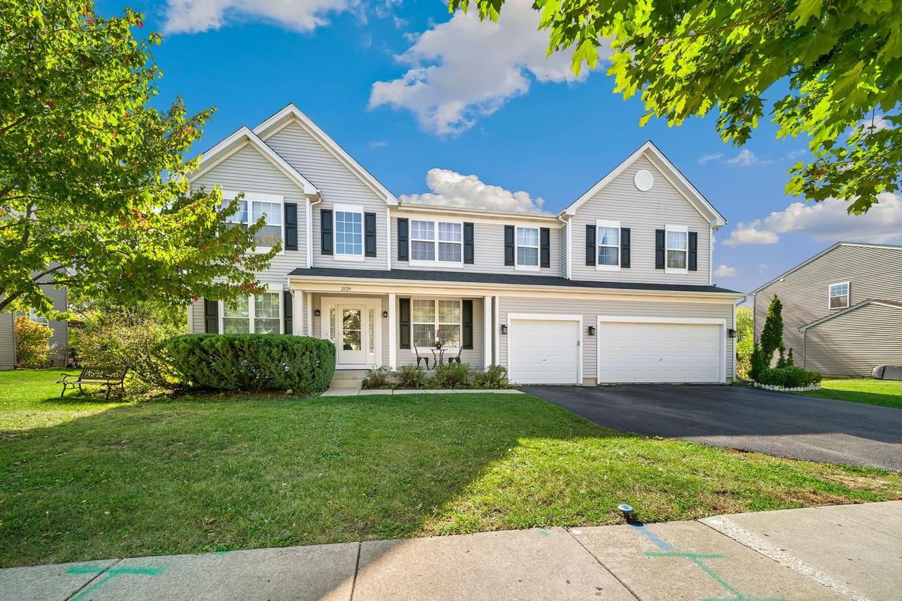 2529 W Autumn Dr., Round Lake, IL 60073