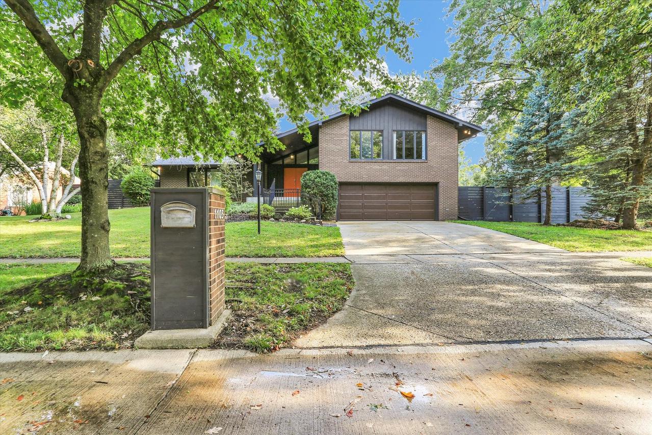 1103 Harrington Dr., Champaign, IL 61821