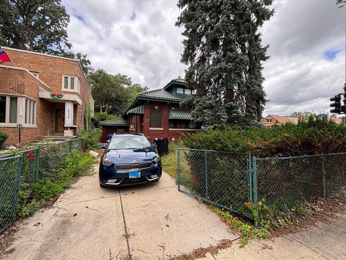 10300 S Talman Ave., Chicago, IL 60655