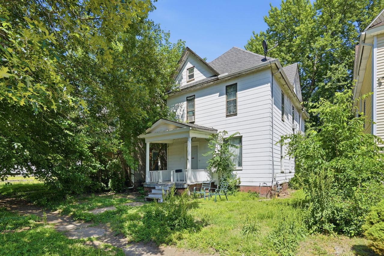 1205 14th 1/2 St., Rock Island, IL 61201