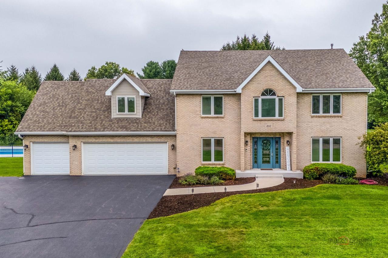 892 Tuneberg Dr., Belvidere, IL 61008