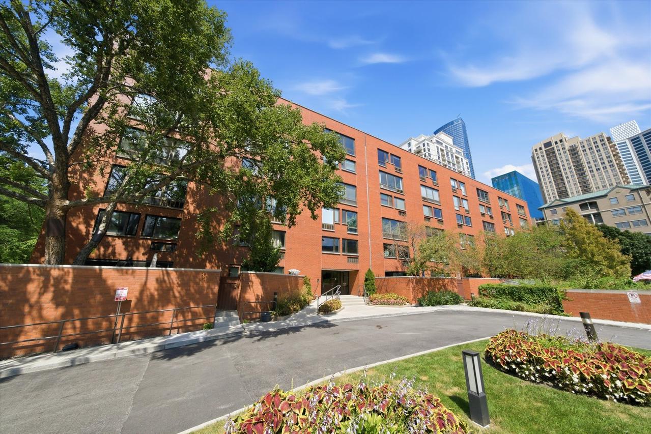 [Address Hidden by Seller], Chicago, IL 60605