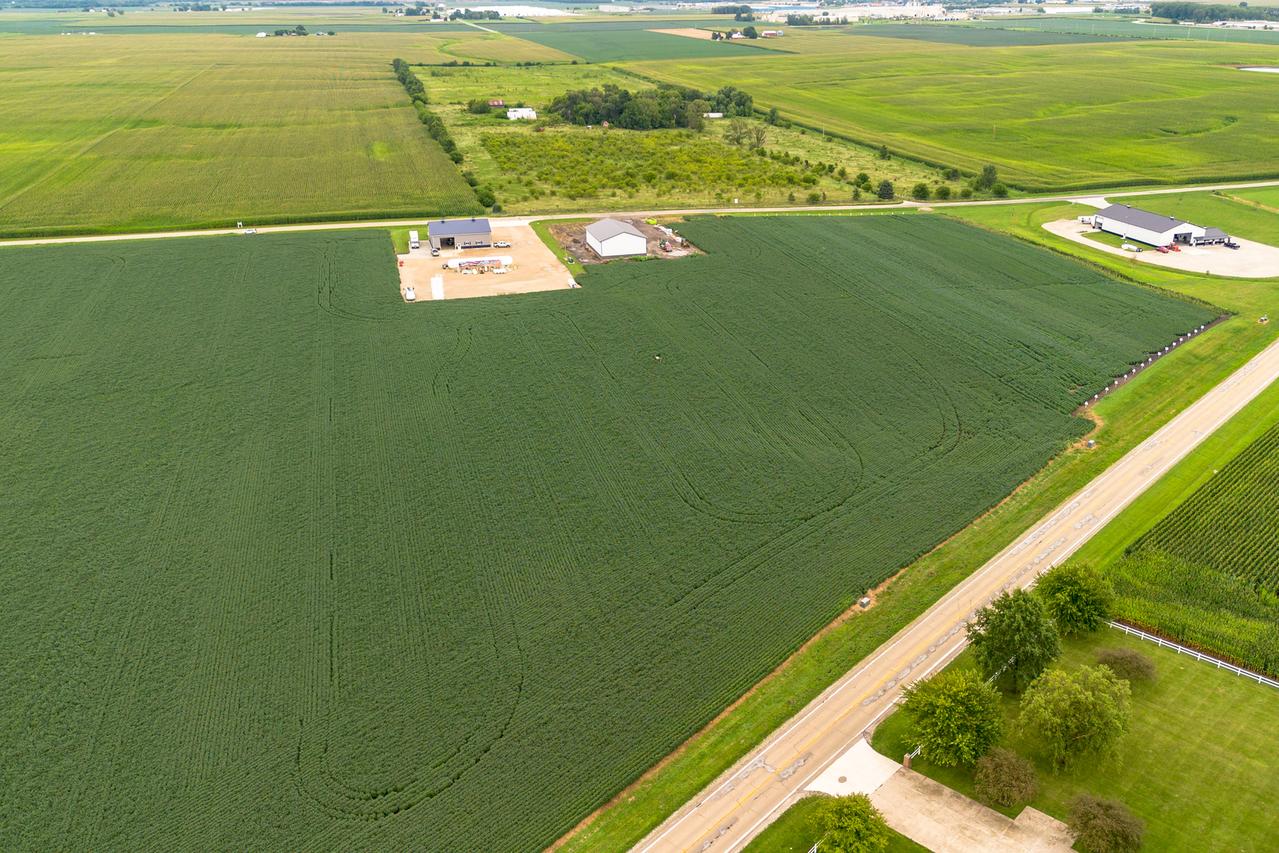 Plank Rd., Peru, IL 61354