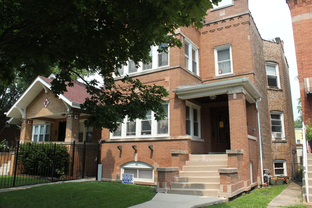 4054 W Oakdale Ave., Chicago, IL 60641
