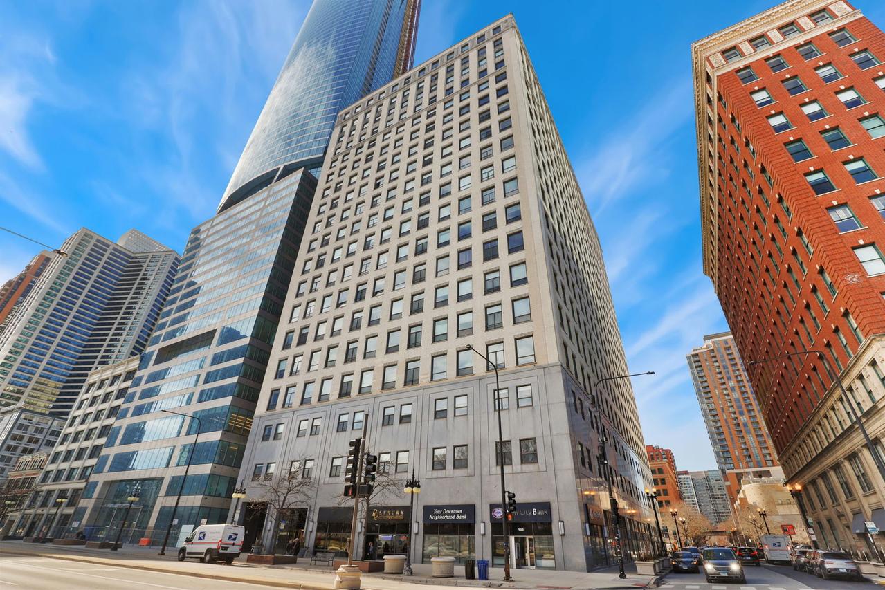 910 S Michigan Ave. #304, Chicago, IL 60605