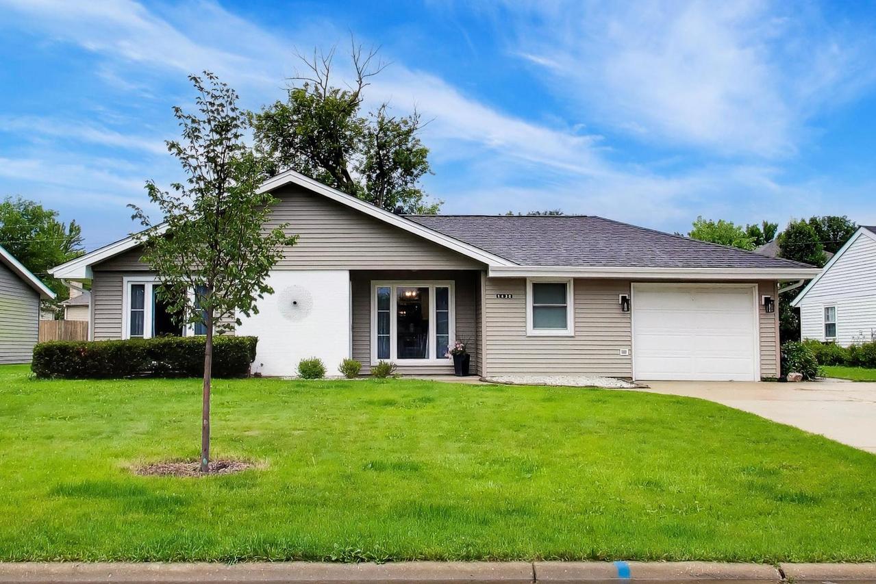 1430 Sequoia Ln., Darien, IL 60561