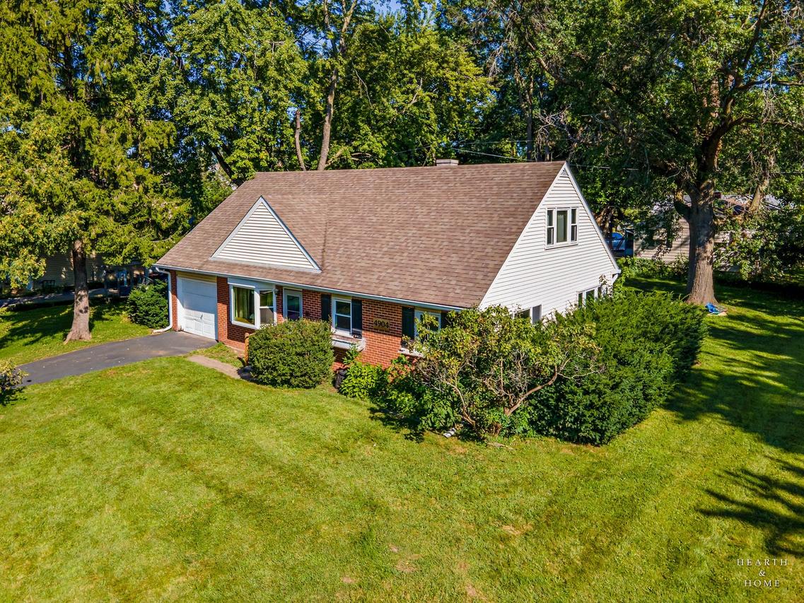 4904 Rose St., Crystal Lake, IL 60014