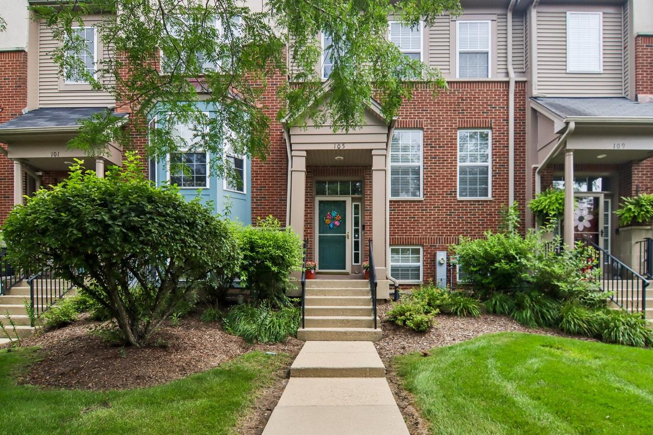 105 Station Park Cir., Grayslake, IL 60030