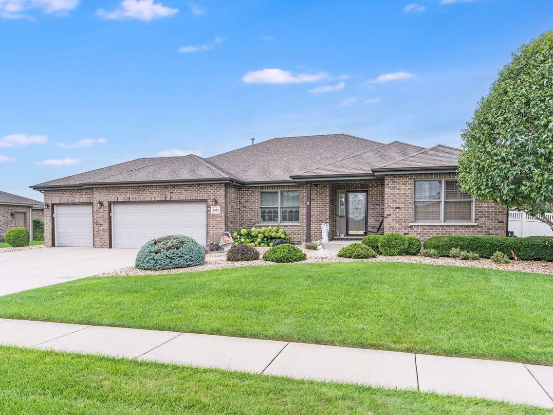 2883 Joela Dr., New Lenox, IL 60451