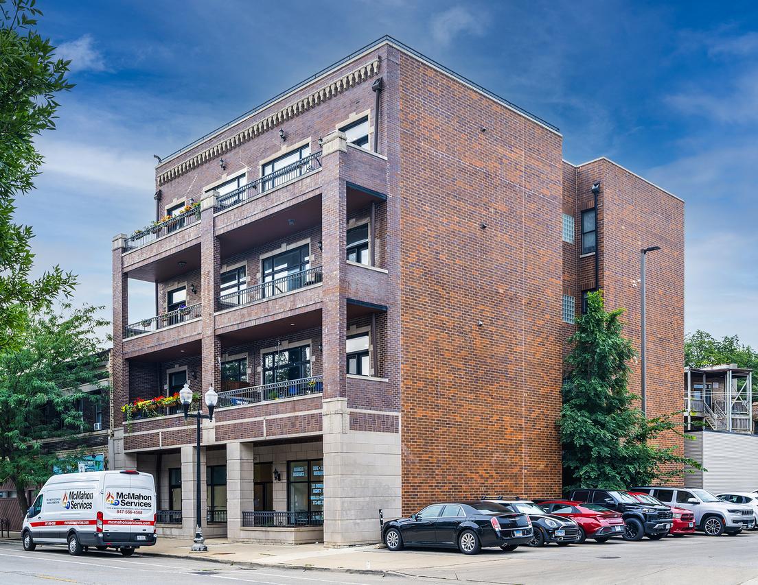 4212 N Lincoln Ave. #3N, Chicago, IL 60618