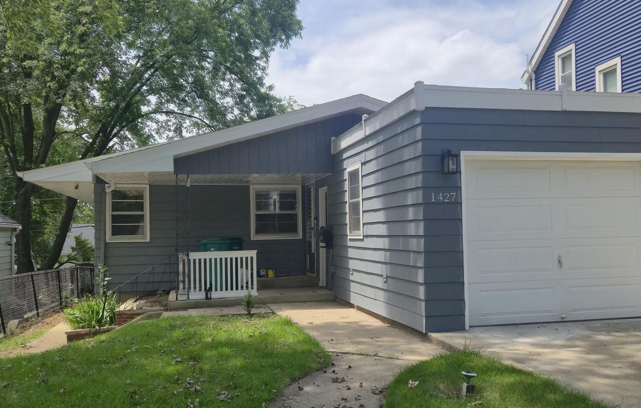 1427 N May St., Joliet, IL 60435