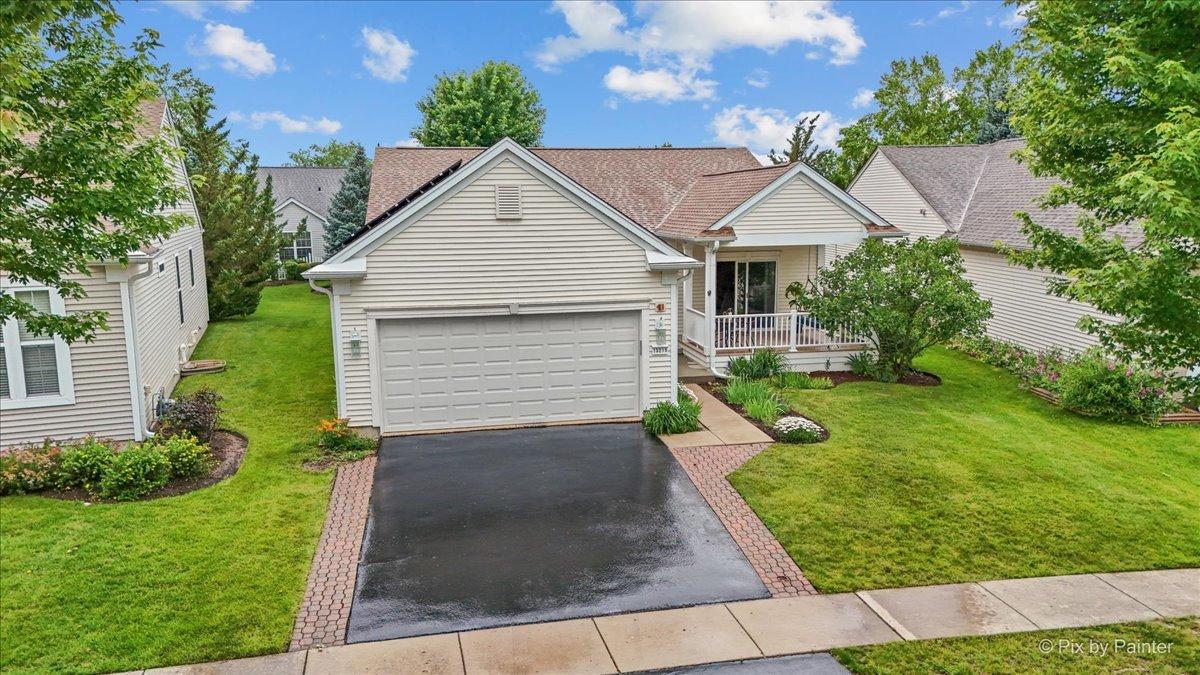 13215 Oakwood Ave., Huntley, IL 60142