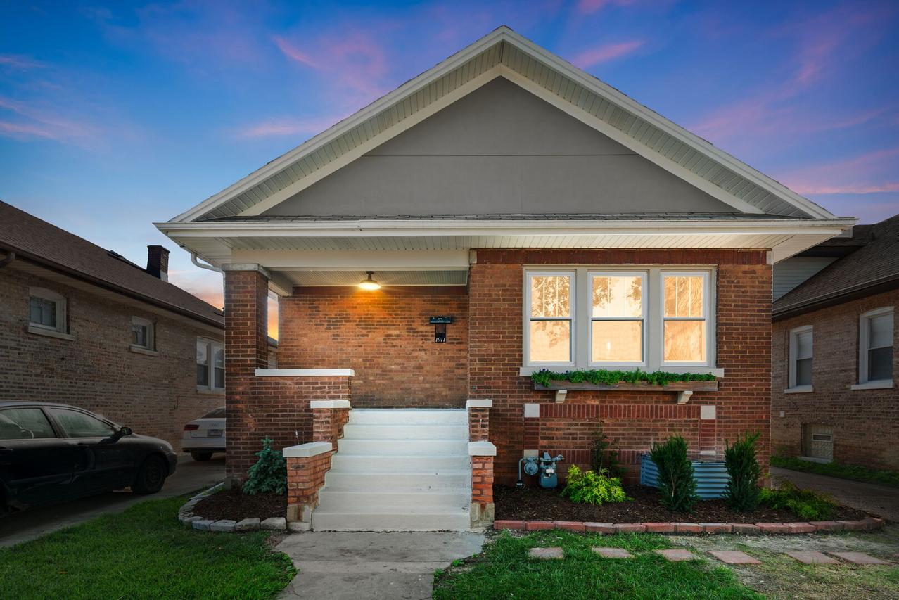 1911 S 11th Ave., Maywood, IL 60153