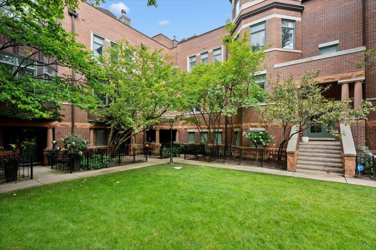 1351 W Altgeld St. #3B, Chicago, IL 60614