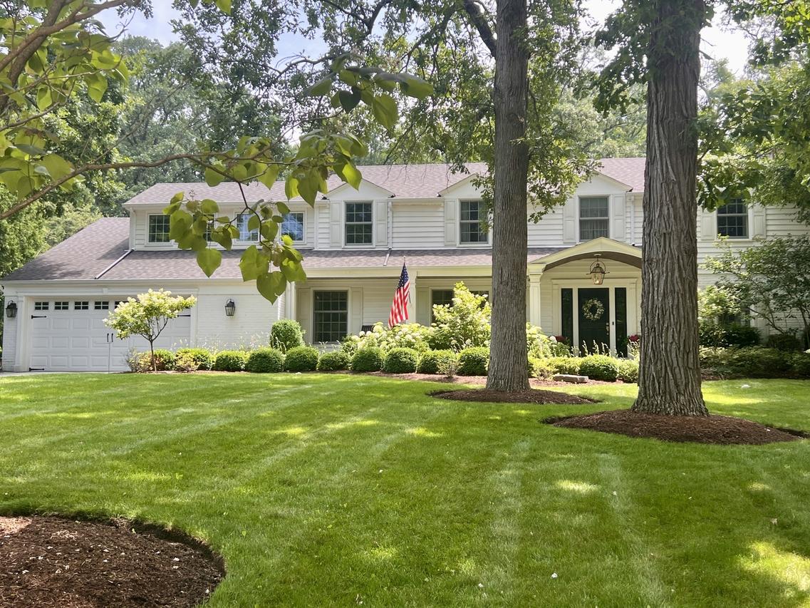 1035 Forest Hill Rd., Lake Forest, IL 60045