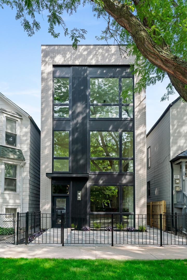 3329 N Whipple St. #3, Chicago, IL 60618