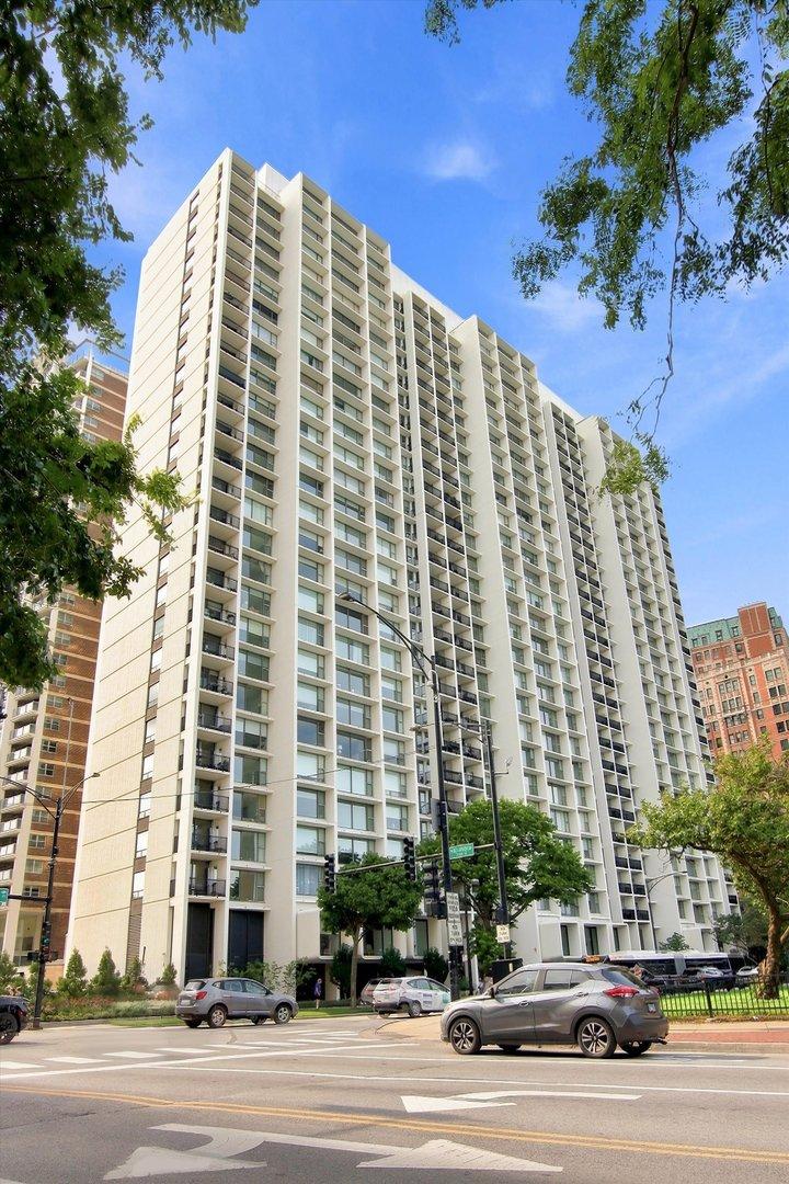 3200 N Lake Shore Dr. #511, Chicago, IL 60657