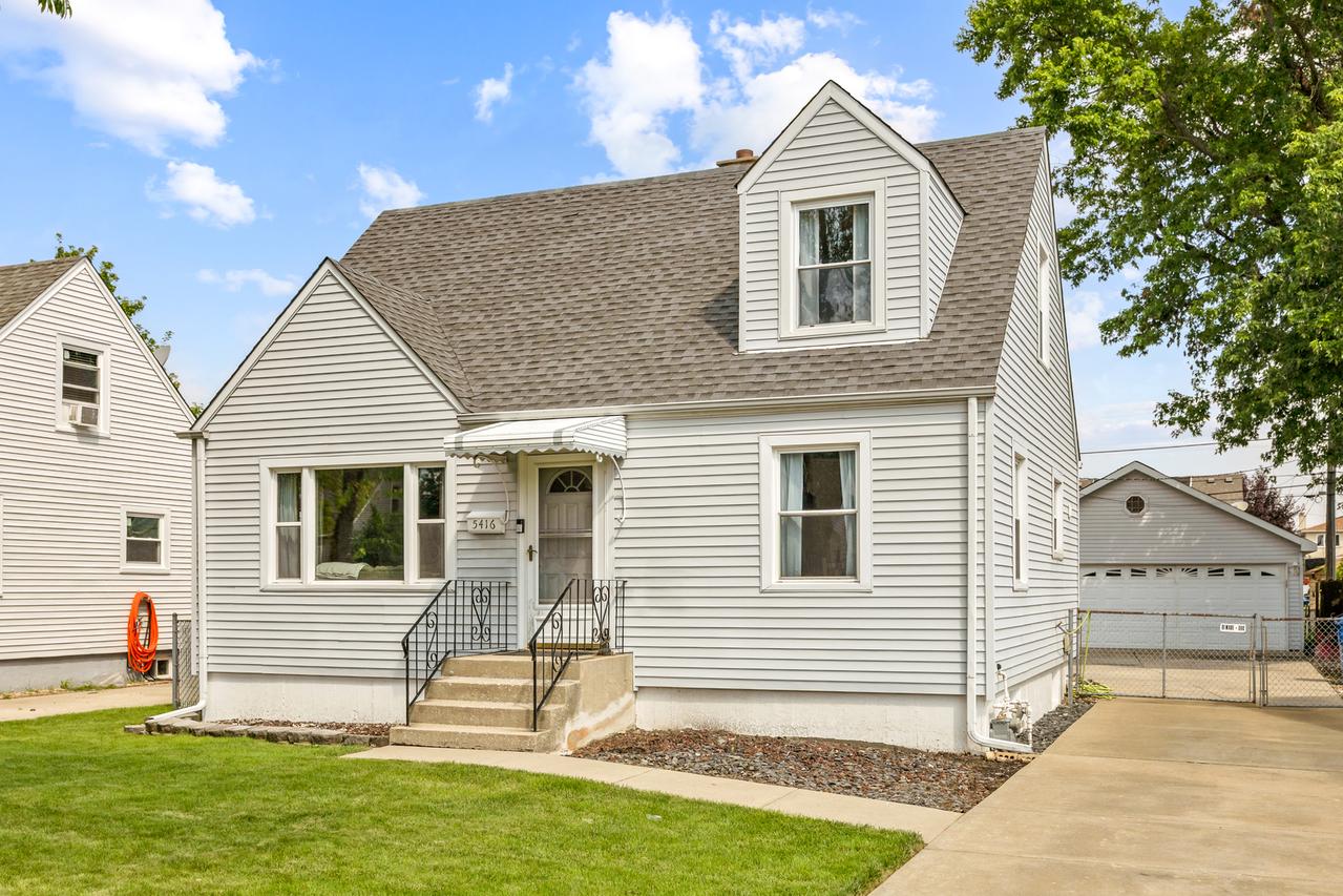 5416 W 88th St., Oak Lawn, IL 60453