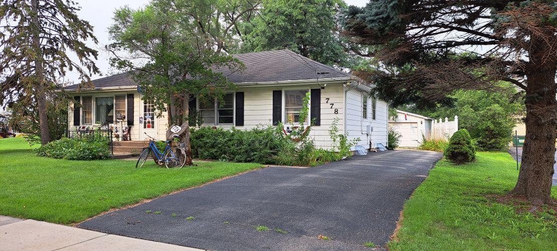 778 S Kearsage Ave., Elmhurst, IL 60126