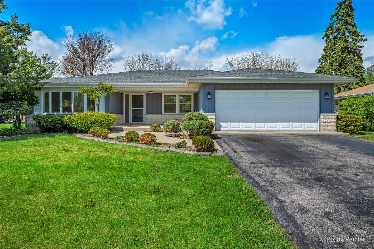 662 Orchard Ct., Roselle, IL 60172