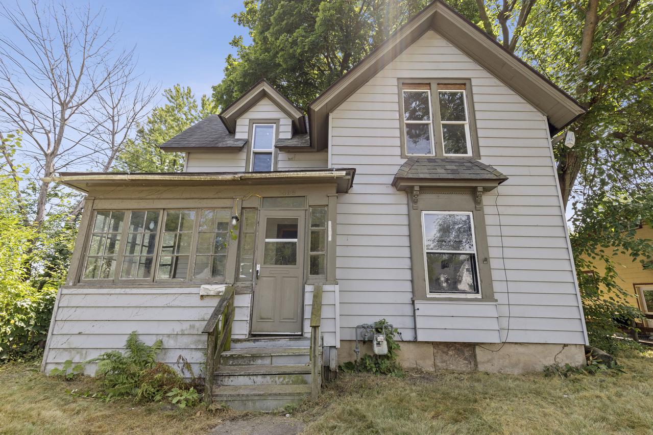 1432 Fairview Ave., Rockford, IL 61101