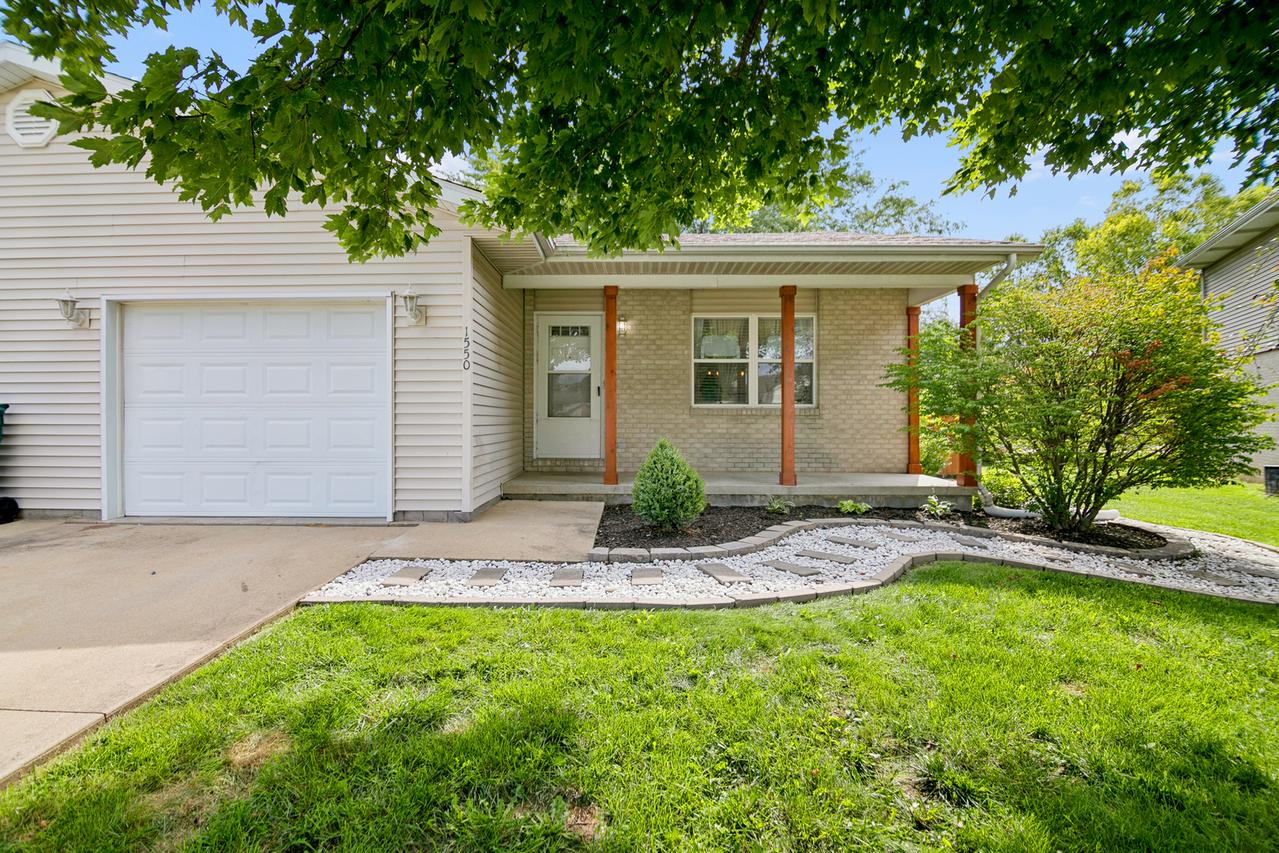 1550 Girard Ave., Bourbonnais, IL 60914