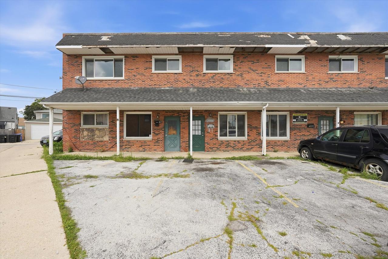 3926 W Columbus Ave., Chicago, IL 60652