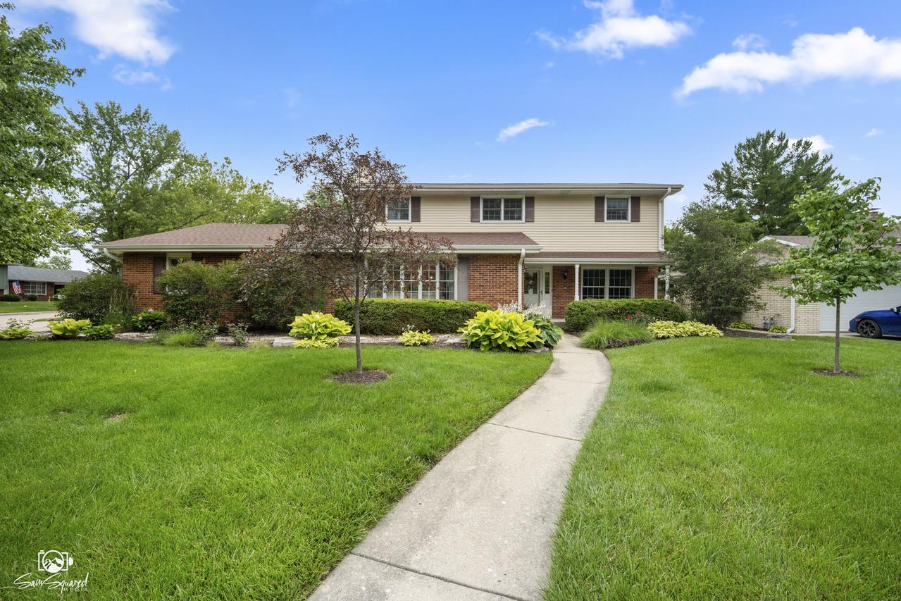 226 Meadow Wood Dr., Joliet, IL 60431