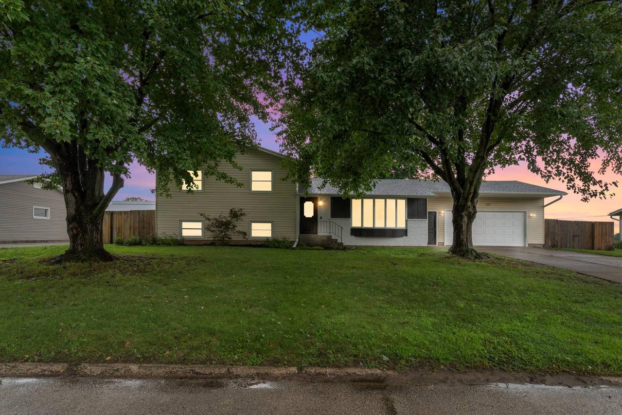 225 Melodie Ln., Colona, IL 61241