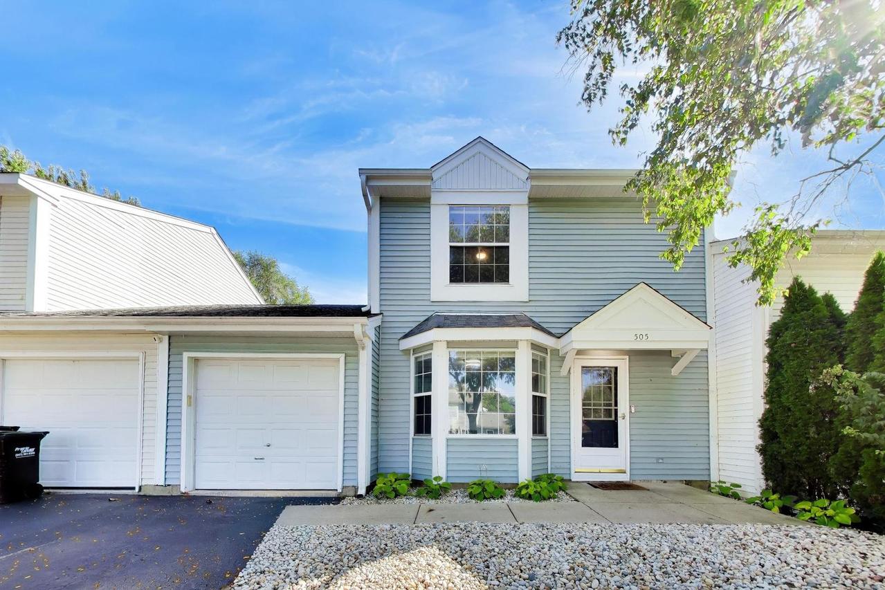 505 Newbury Dr., Island Lake, IL 60042