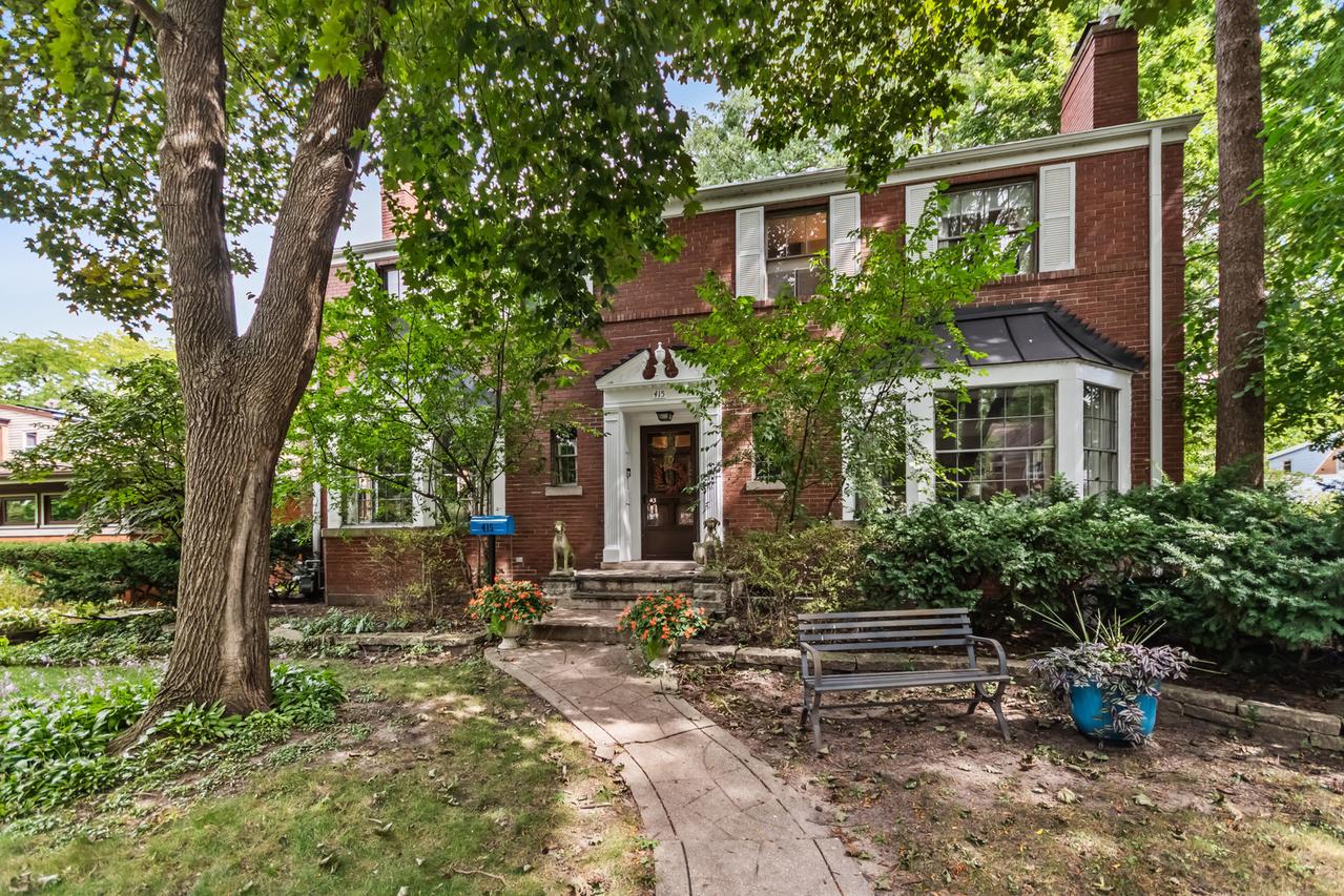 415 Ashland Ave., Evanston, IL 60202