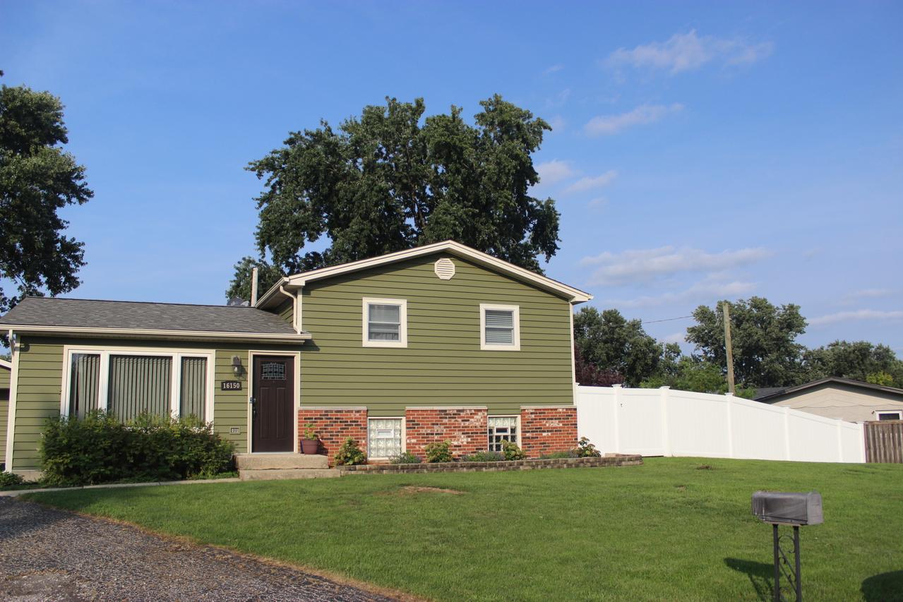 16150 Pamela Ct., Oak Forest, IL 60452