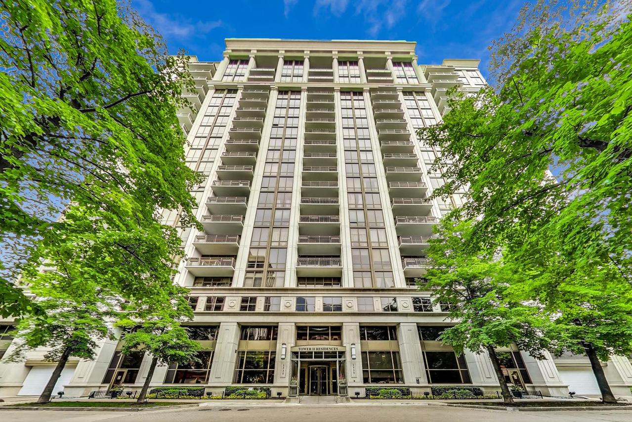 1335 S Prairie Ave. #1702, Chicago, IL 60605