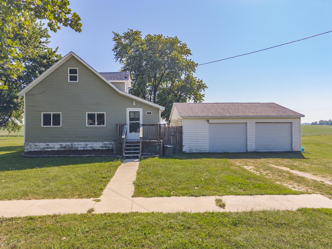 55 Maple St., Saunemin, IL 61769