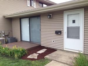 1114 Quanset Ct., Schaumburg, IL 60194