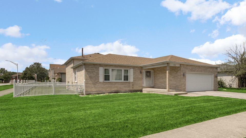 322 Central Ave., Matteson, IL 60443